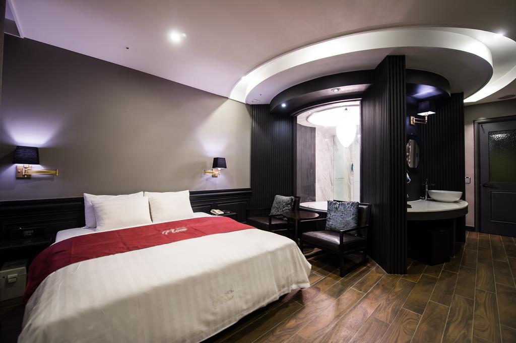 Hotel Floce Пучхон Номер фото